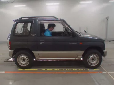 Mitsubishi PAJERO MINI