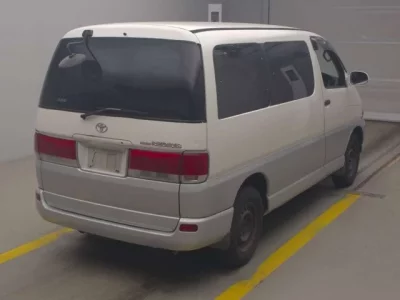 Toyota HIACE REGIUS