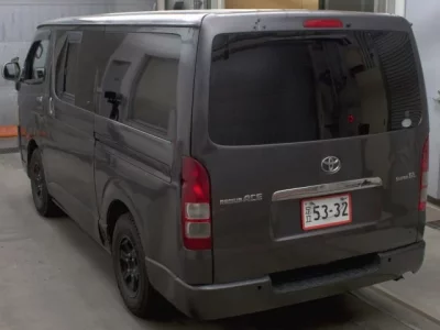Toyota REGIUS ACE VAN
