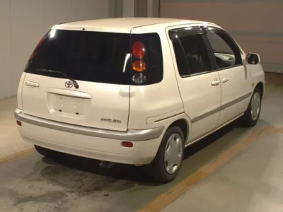 Toyota RAUM