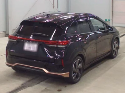 Nissan AURA