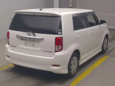 Toyota COROLLA RUMION