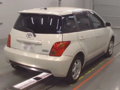 Toyota IST