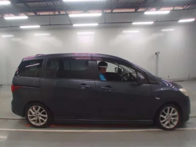 Nissan LAFESTA