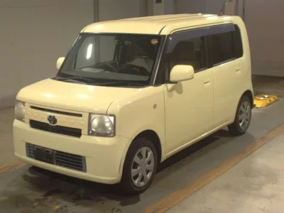 Toyota PIXIS SPACE