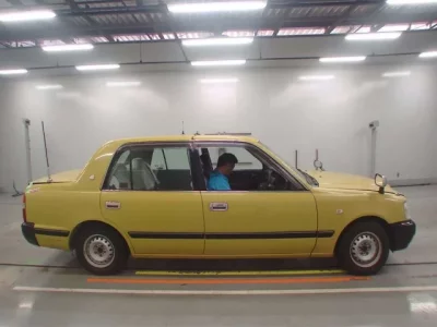 Toyota CROWN COMFORT