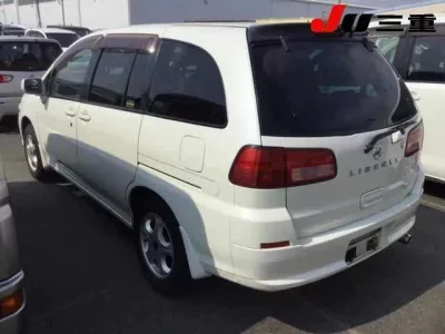 Nissan LIBERTY
