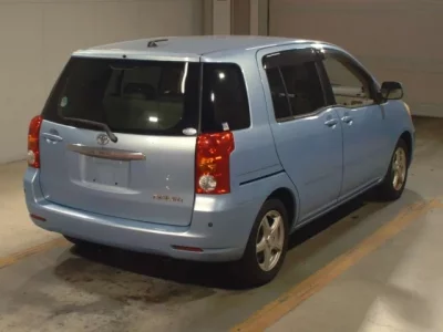 Toyota RAUM