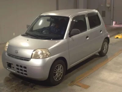 Daihatsu Esse