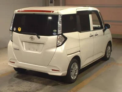 Toyota TANK
