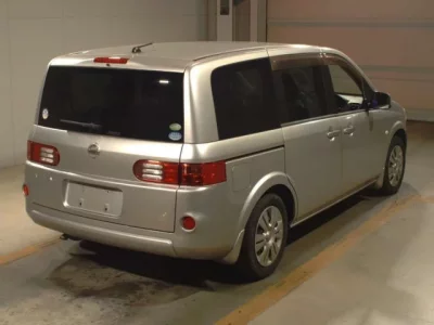 Nissan LAFESTA
