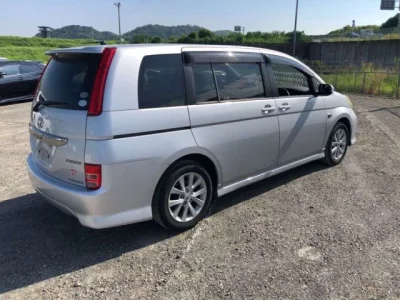 Toyota ISIS