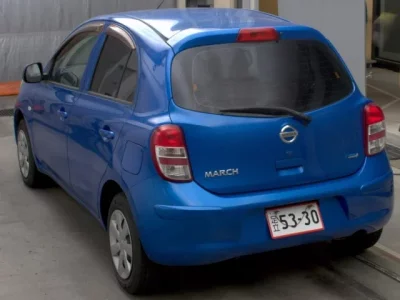 Nissan MARCH
