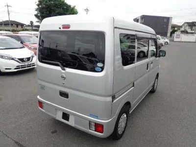 Nissan CLIPPER VAN