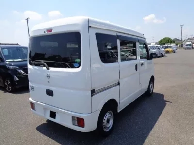 Nissan CLIPPER VAN