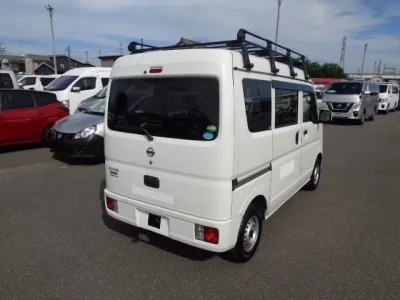 Nissan CLIPPER VAN