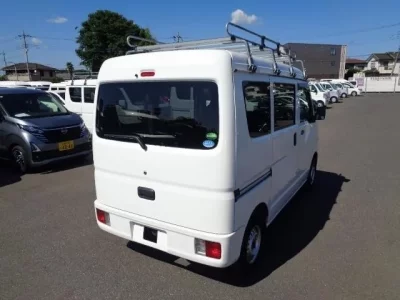 Nissan CLIPPER VAN