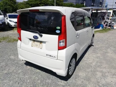 Subaru STELLA