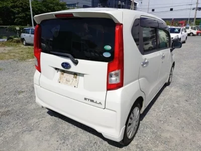 Subaru STELLA