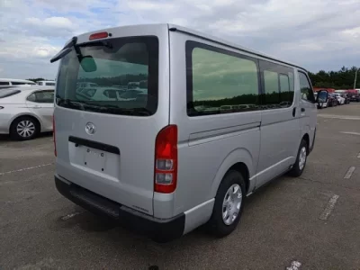 Mazda BONGO BRAWNY VAN