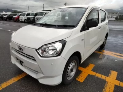 Daihatsu MIRA E S