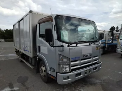 Isuzu ELF