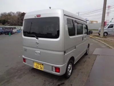 Nissan CLIPPER VAN