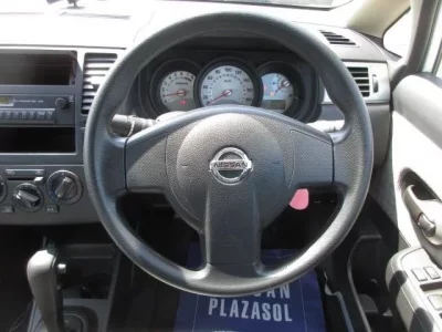 Nissan TIIDA LATIO