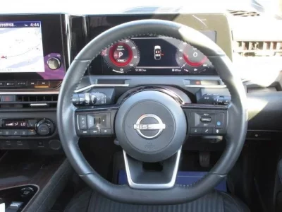 Nissan AURA