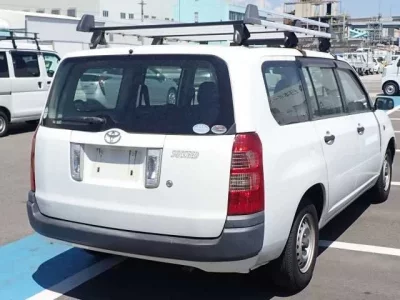Toyota SUCCEED