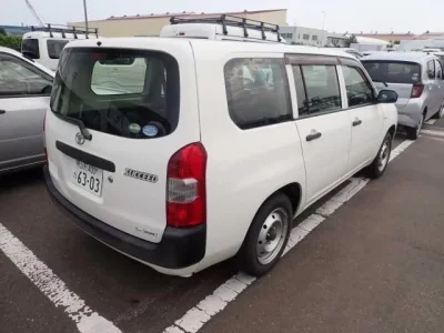 Toyota SUCCEED
