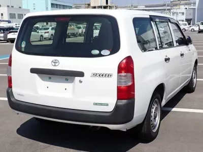 Toyota SUCCEED