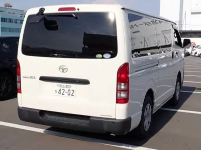 Toyota REGIUS ACE VAN