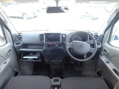 Mitsubishi MINICAB VAN