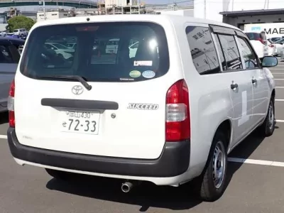 Toyota SUCCEED