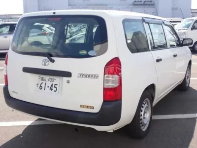 Toyota SUCCEED