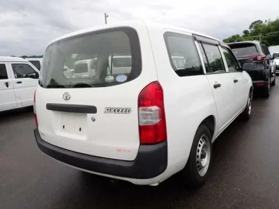 Toyota SUCCEED