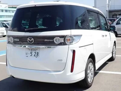 Mazda BIANTE