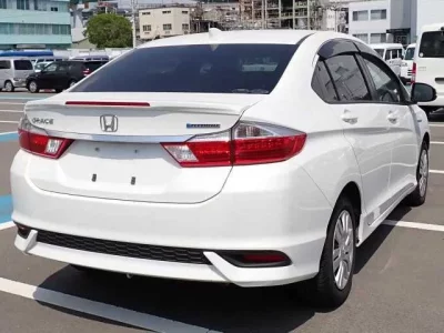 Honda GRACE