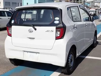 Daihatsu MIRA E S