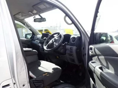 Nissan CARAVAN VAN