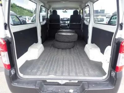 Nissan CARAVAN VAN