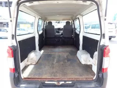 Nissan CARAVAN VAN