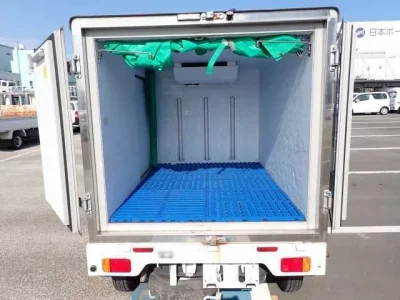 Nissan CLIPPER TRUCK
