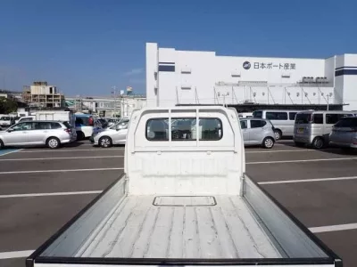 Nissan CLIPPER TRUCK