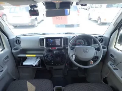 Nissan CLIPPER VAN