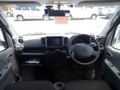 Mitsubishi MINICAB VAN