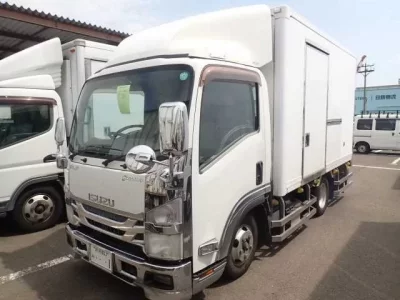 Isuzu ELF