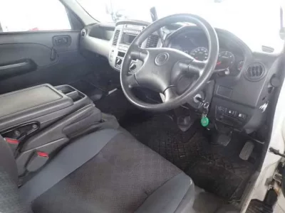 Isuzu COMO