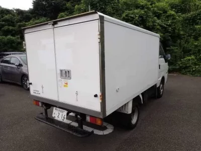 Mitsubishi DELICA TRUCK